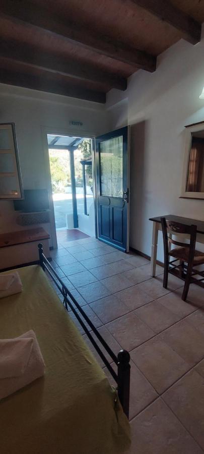 Ο Μπαξεσ Apartman Livádi Asztipáleasz Kültér fotó