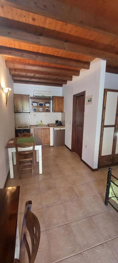Ο Μπαξεσ Apartman Livádi Asztipáleasz Kültér fotó