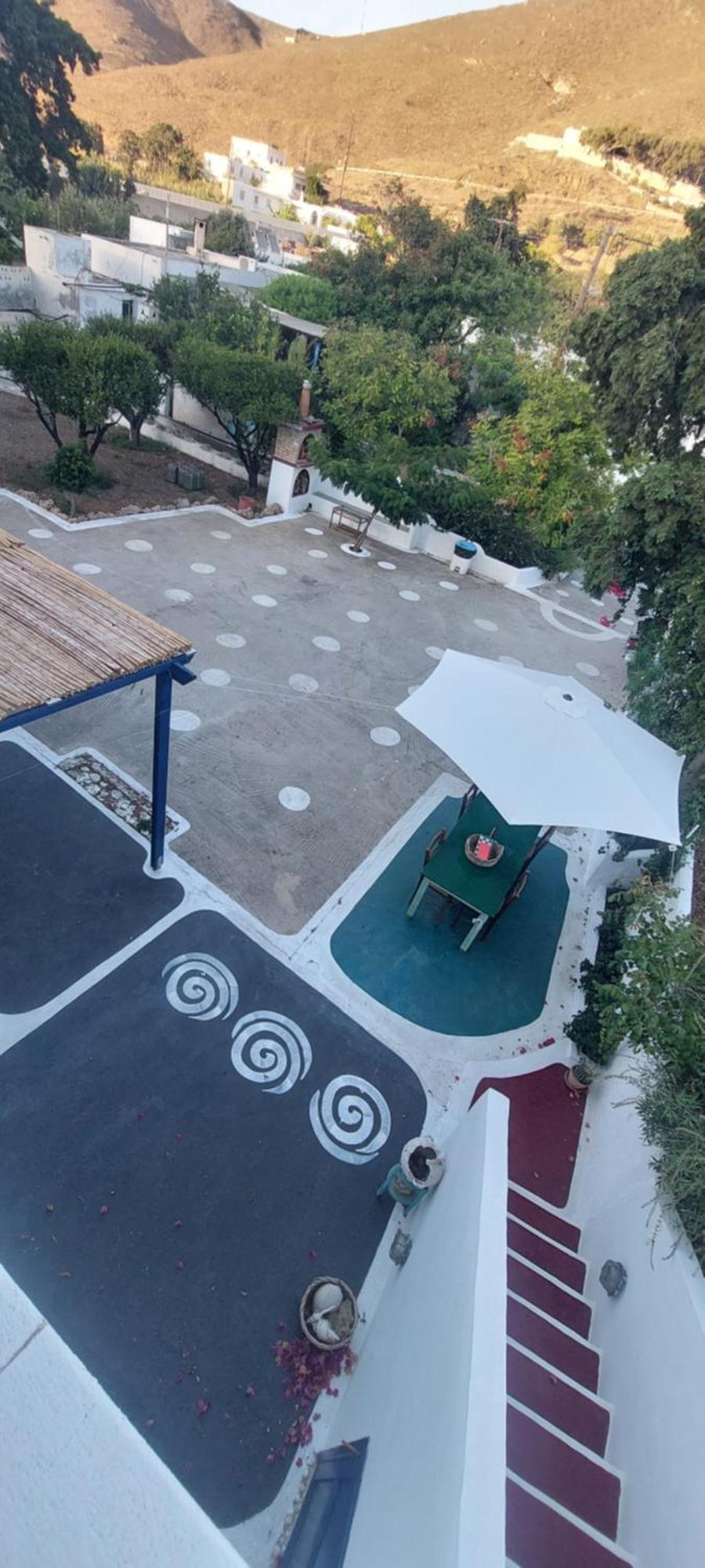 Ο Μπαξεσ Apartman Livádi Asztipáleasz Kültér fotó